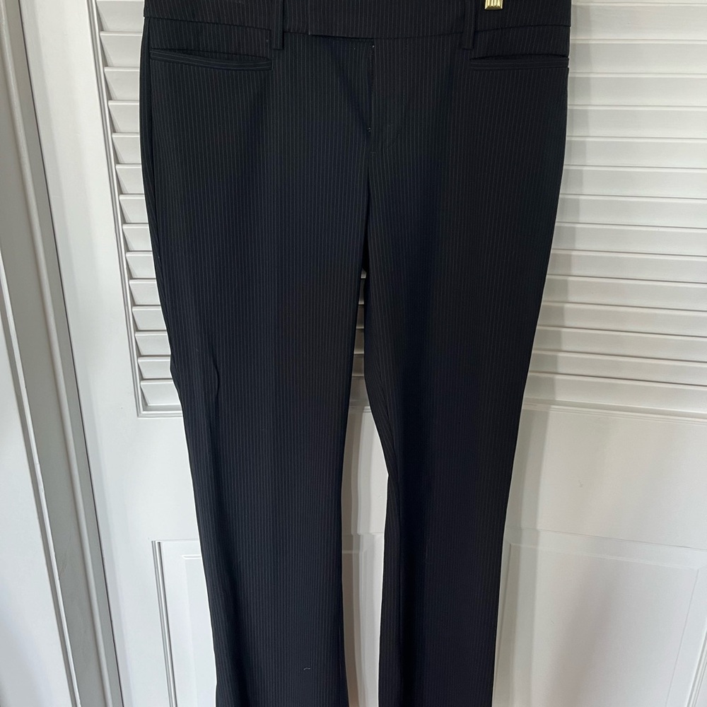 Gap Women navy blue pants
